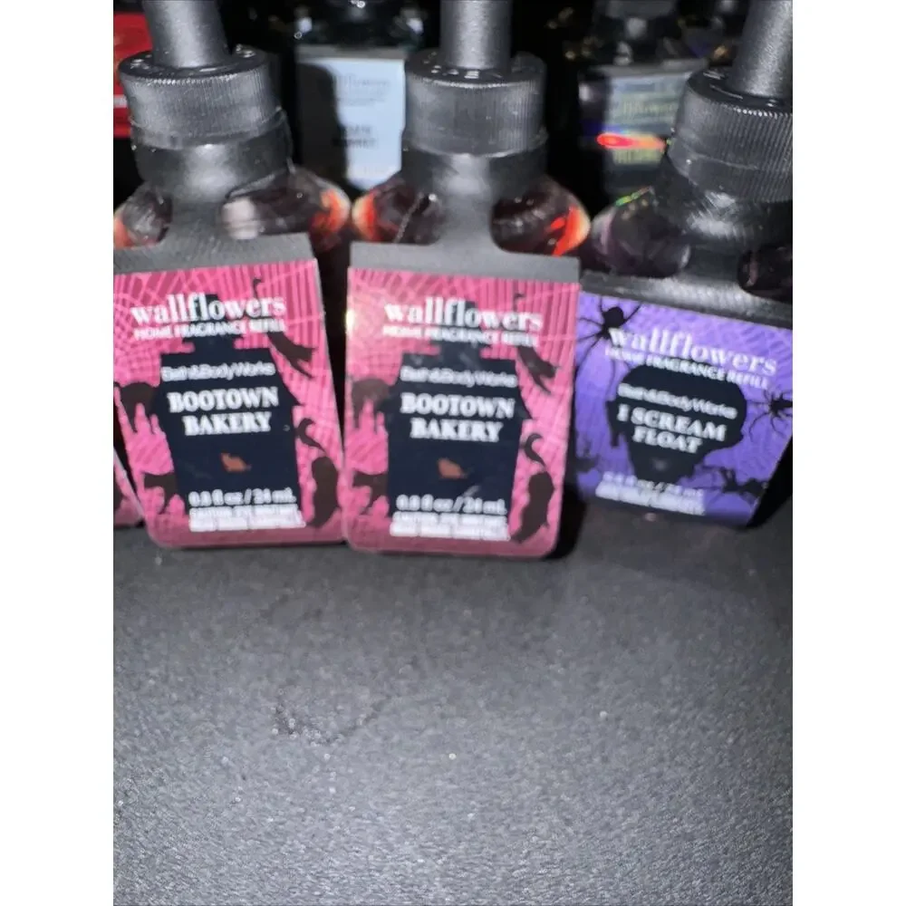 5 Bath & Body Works Wallflower Refill Bulb Halloween BOOTOWN BAKERY Scream Float